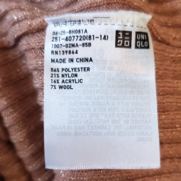 Uniqlo Women's Rose Gold Mock Neck Ribbed Pullover Sweater - Picture 3 of 5